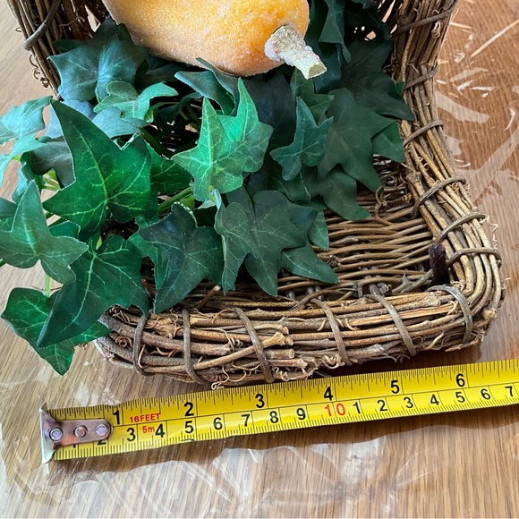 Vintage Cornucopia Wicker Basket Fall Decor Thanksgiving - Picture 7 of 7